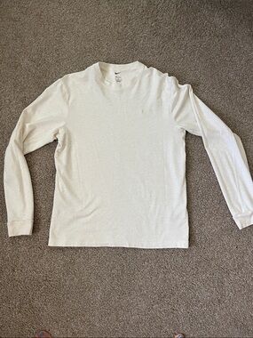 Nike Cream Long Sleeve Crewneck Shirt